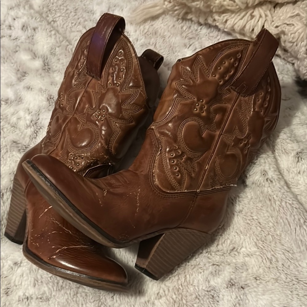 MIA Brown Heeled Boots